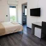 Frühstückspension Famiglia Catizone 3*