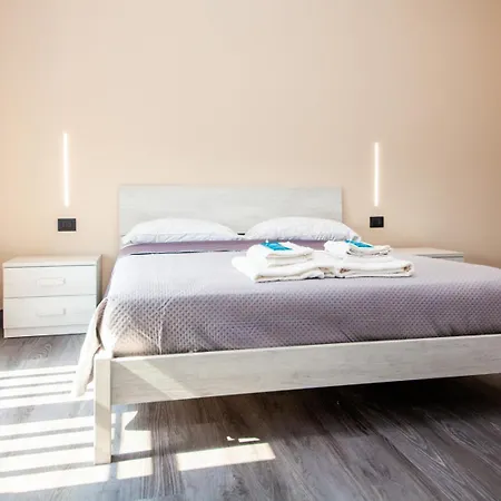 Famiglia Catizone 3* Crichi