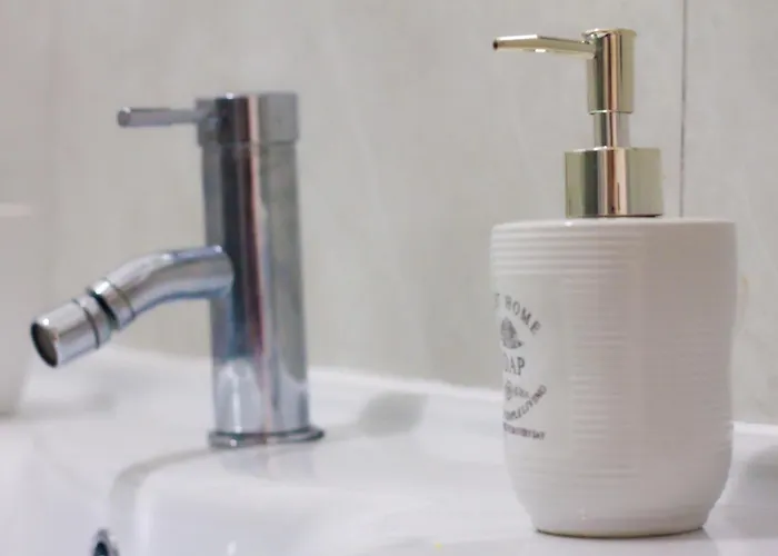 Famiglia Catizone לינה וארוחת בוקר 3*