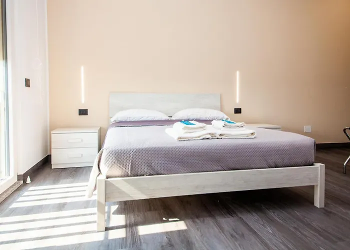 Famiglia Catizone 3* Crichi